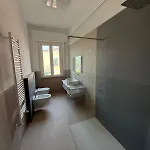 Bright Modern For 6 Guests With 3 Bedrooms New Furniture Air Conditioning Balcony Overlooking La Spezia Quiet Residential Area