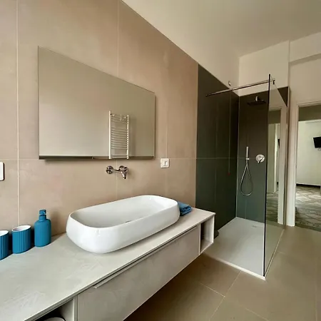 Appartamento Ampio Fino A 4 Persone Sulle Colline Della Spezia, Vista Panoramica Sul Golfo - 10 Minuti Dal Centro 16 Da Sarzana E Lerici *